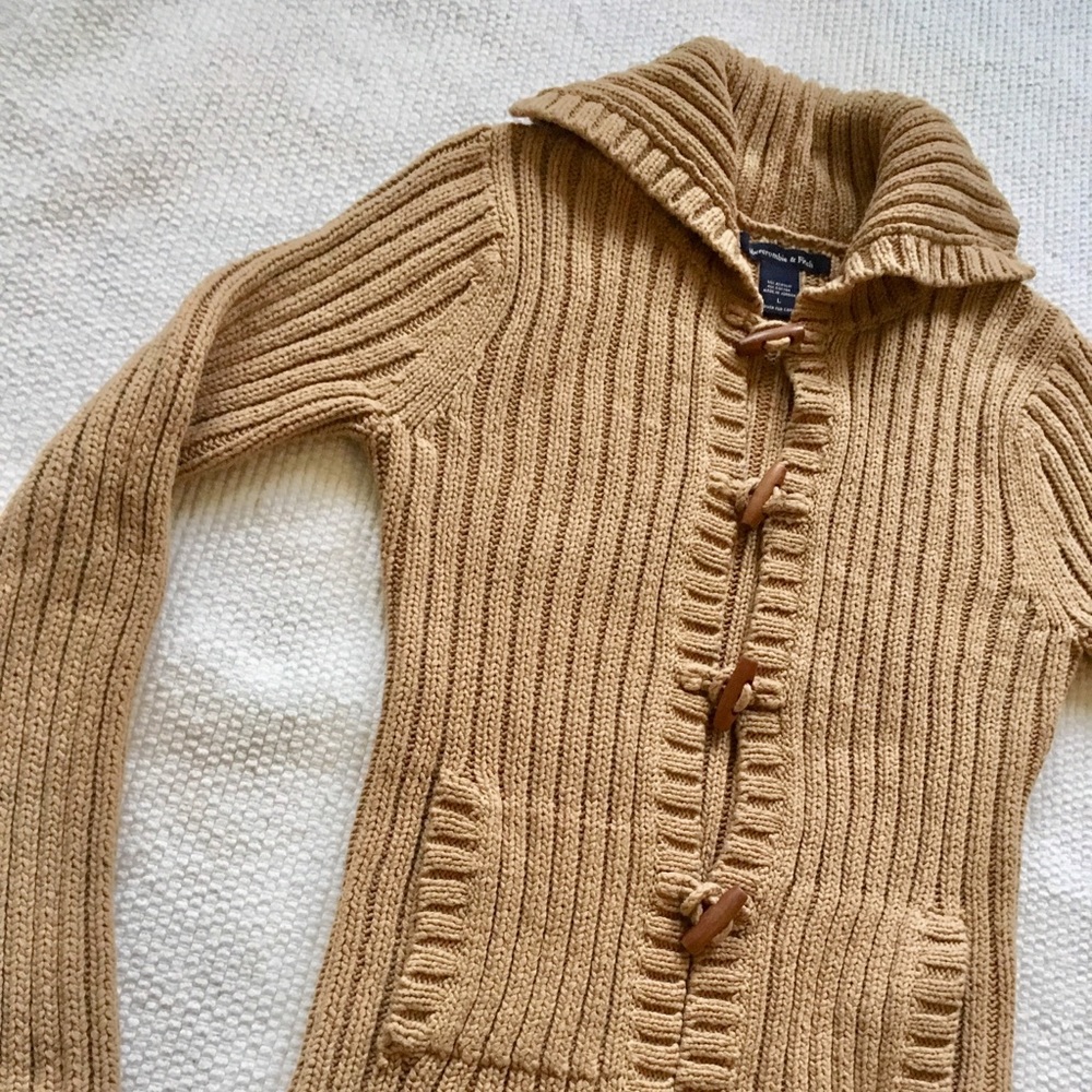 Toggle Close Cable Knit Sweater, Nice Boho Style! - image 1